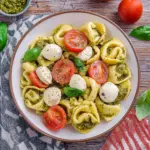 Tortellini Salat mit Pesto (schnelles Rezept)
